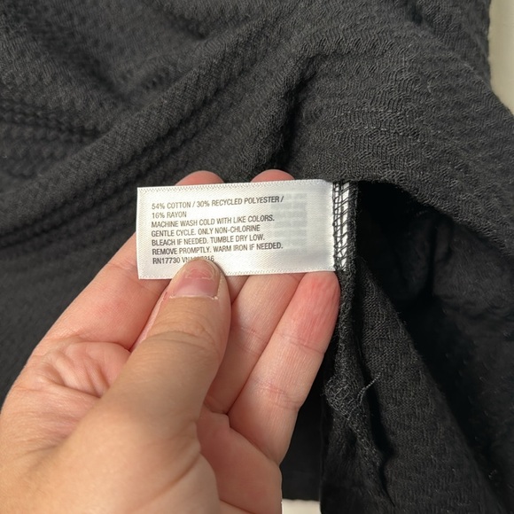 Goodfellow & Co Men's Cotton Blend Textured V-Neck Black Polo Size Large - Picture 4 of 6